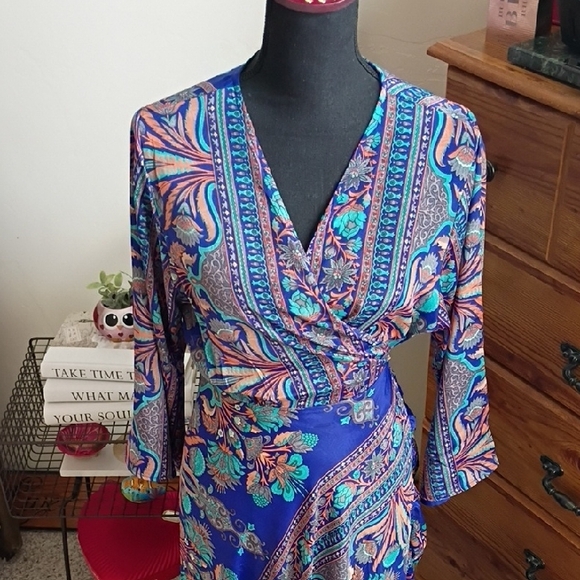 Floral Blue Maxi Dress Tying Around The Waist To Control Cleavage Coverage. - Picture 2 of 10